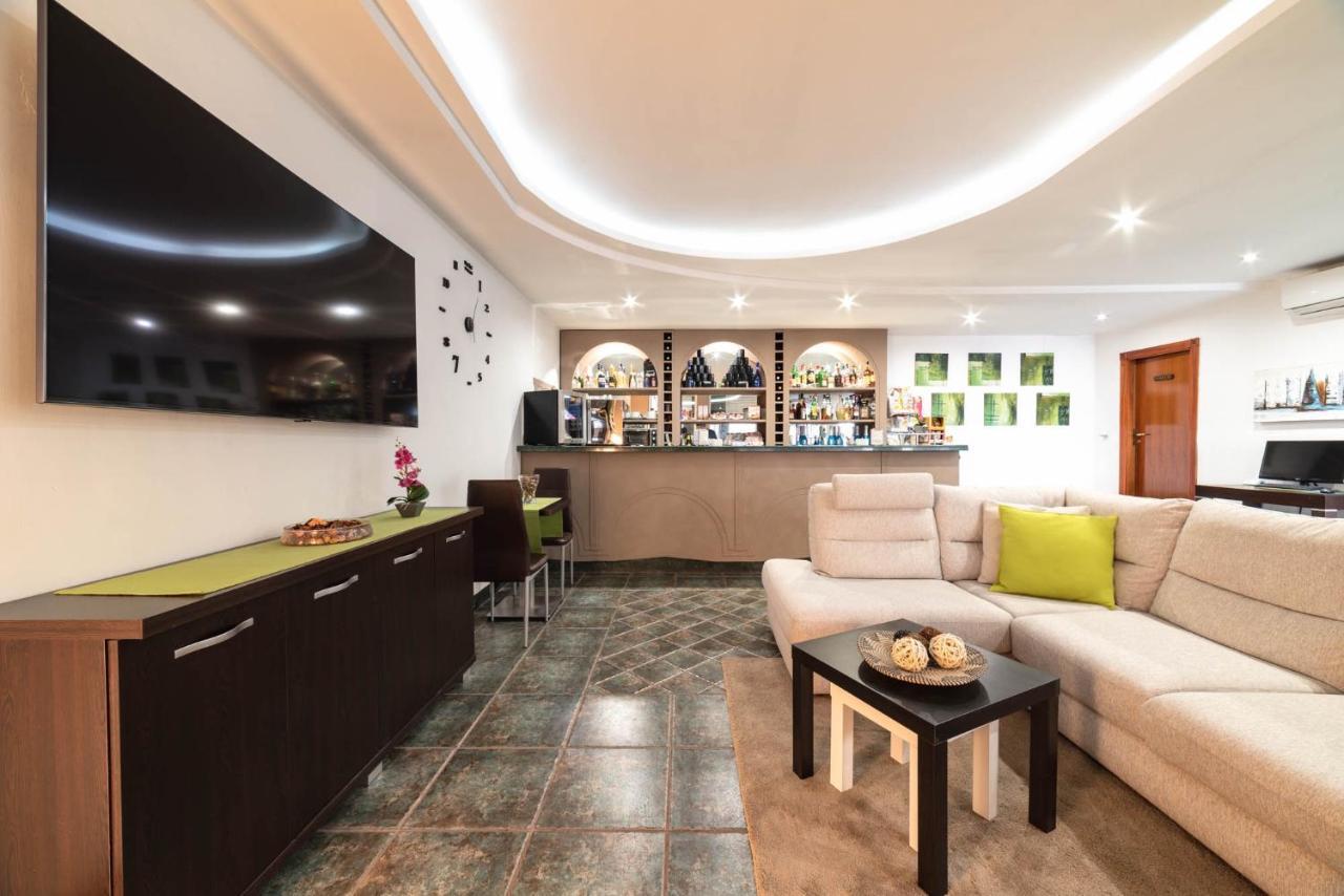 Hotel Cesirja Casavatore 외부 사진